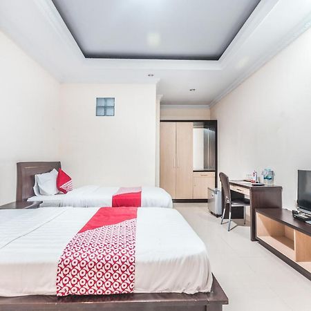 Oyo 1667 Wisma Lux Barkah Yakarta Exterior foto