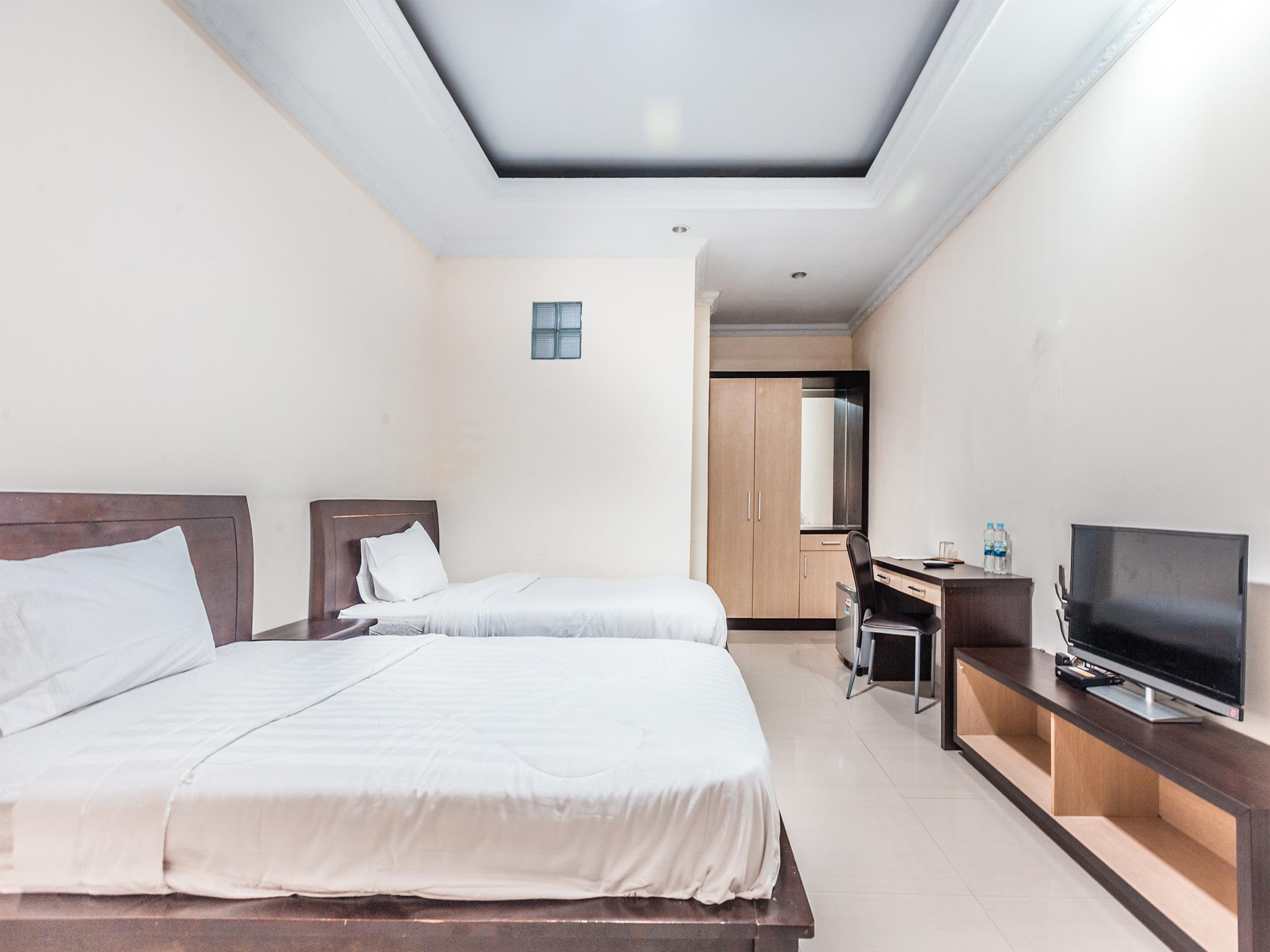 Oyo 1667 Wisma Lux Barkah Yakarta Exterior foto