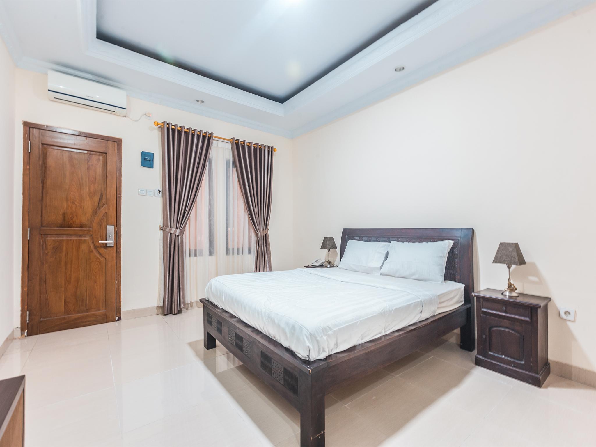 Oyo 1667 Wisma Lux Barkah Yakarta Exterior foto
