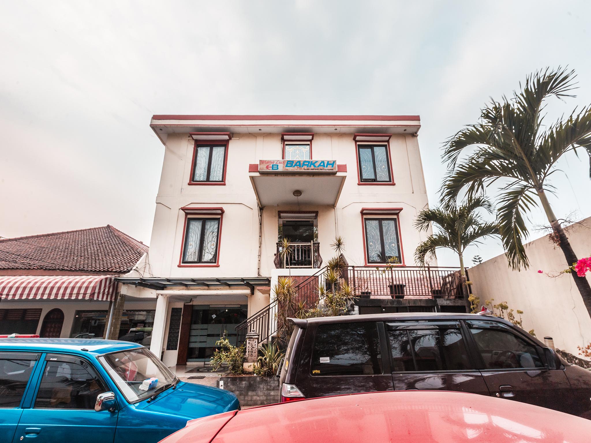 Oyo 1667 Wisma Lux Barkah Yakarta Exterior foto