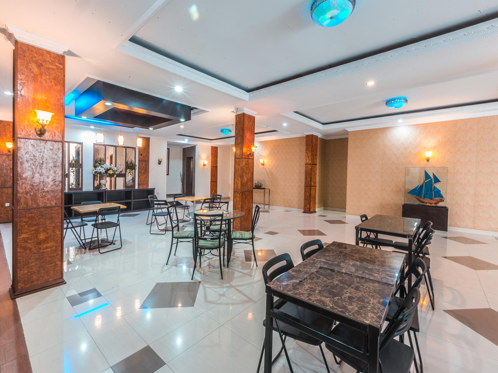 Oyo 1667 Wisma Lux Barkah Yakarta Exterior foto