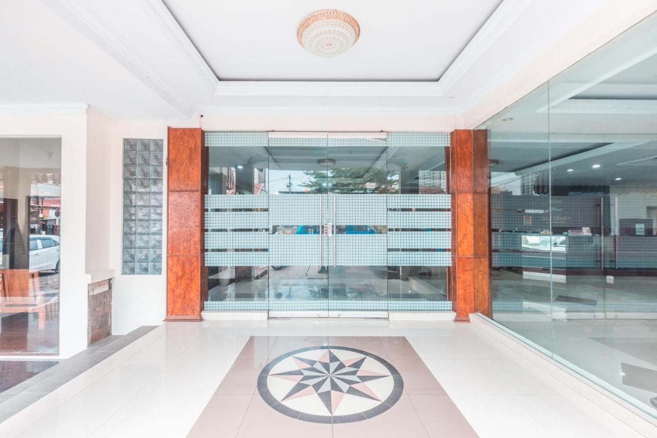 Oyo 1667 Wisma Lux Barkah Yakarta Exterior foto
